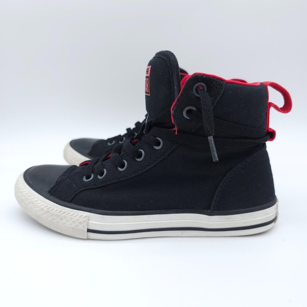 Converse All Star High Top – Youth 3 / Women’s 5 – Black & Red